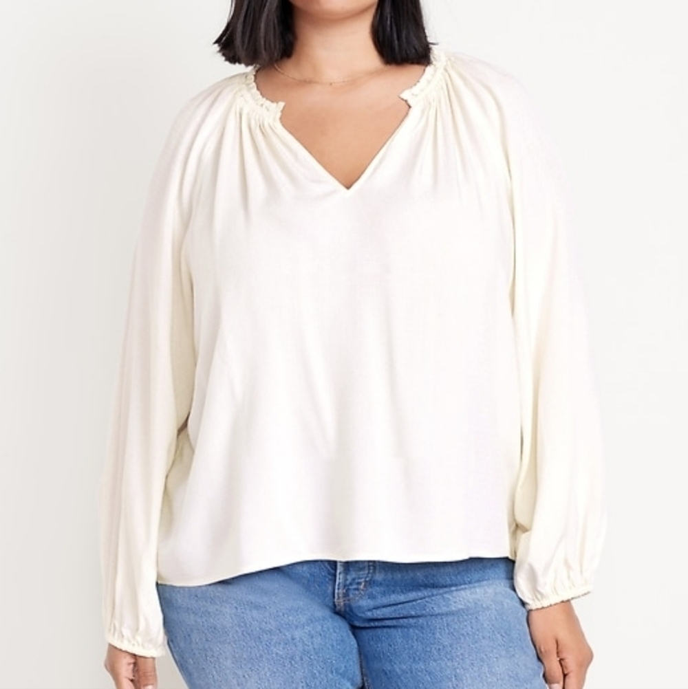 3X • Old Navy • Ivory Ruffled Split-Neck Top